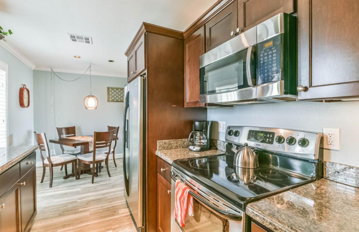 Aparthotel Island Getaway à Galveston Extérieur photo